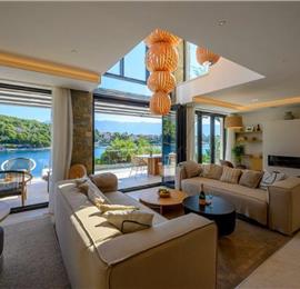 4 Bedroom Villa with Pool, Sumartin, sleeps 8